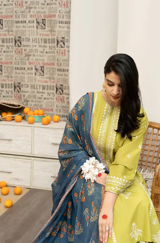 Urge Embroidered lawn Three Piece UR-720